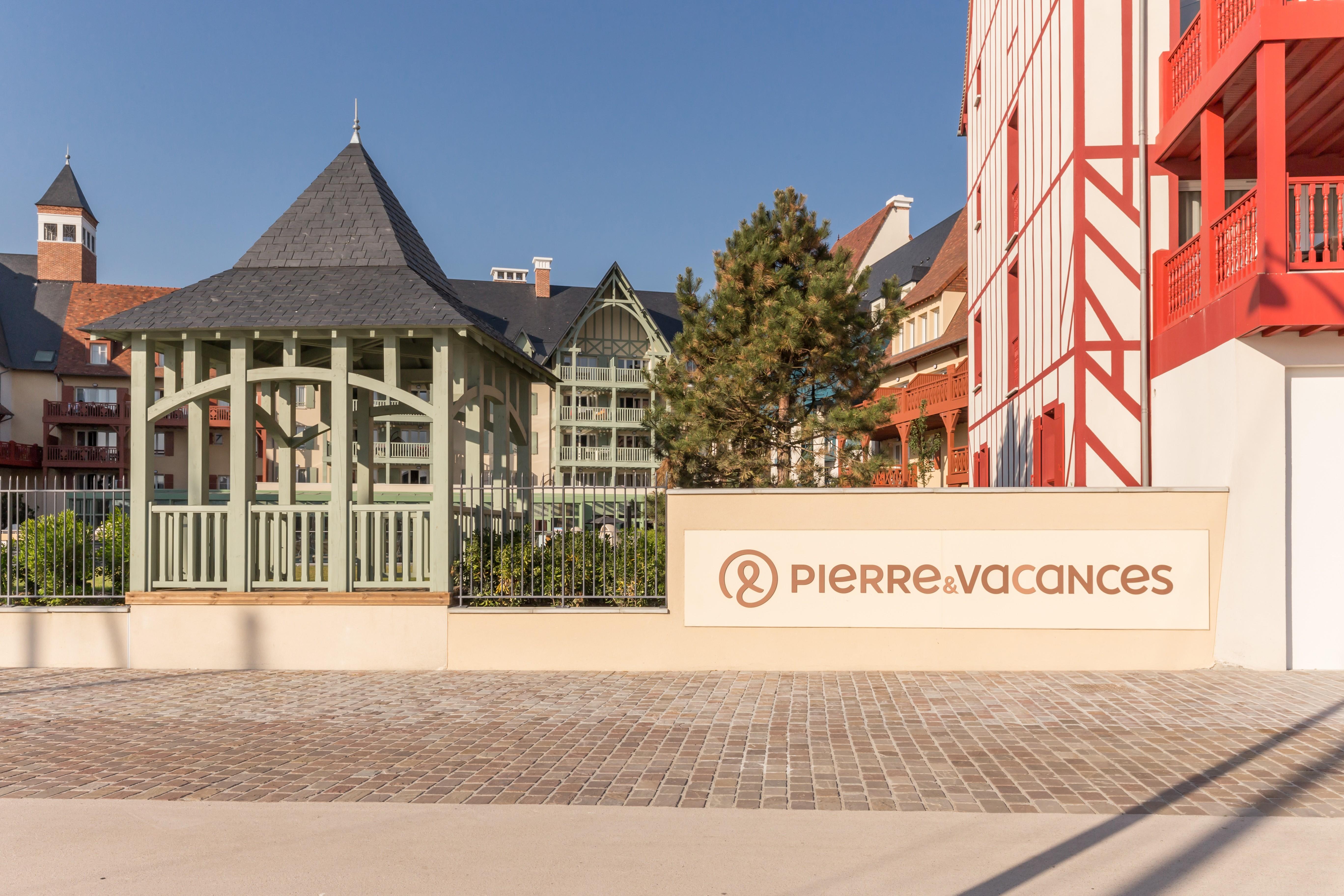 Résidence Pierre&Vacances Premium Presqu'Ile de la Touques Deauville Extérieur photo Pierre Vacances